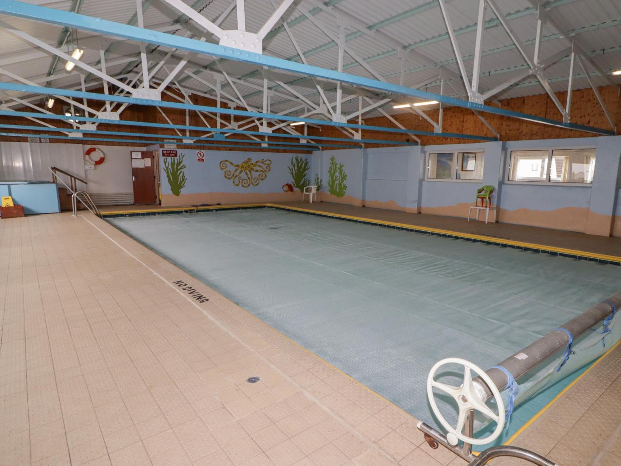 48 Gower Holiday Village Swansea Exteriör bild